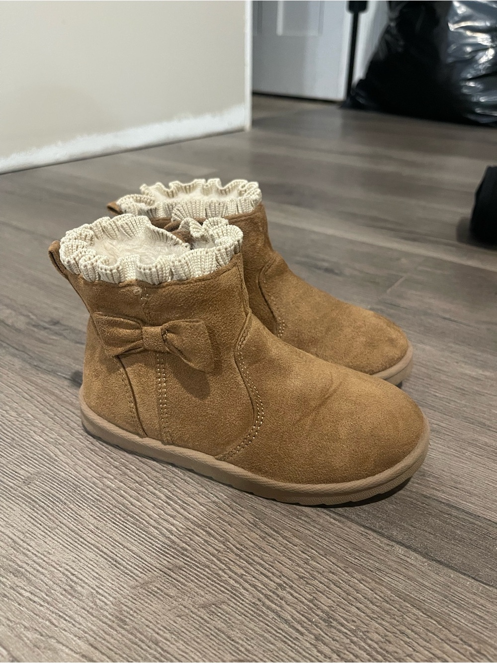 Kids Suede Bow Ankle Boots in Tan
